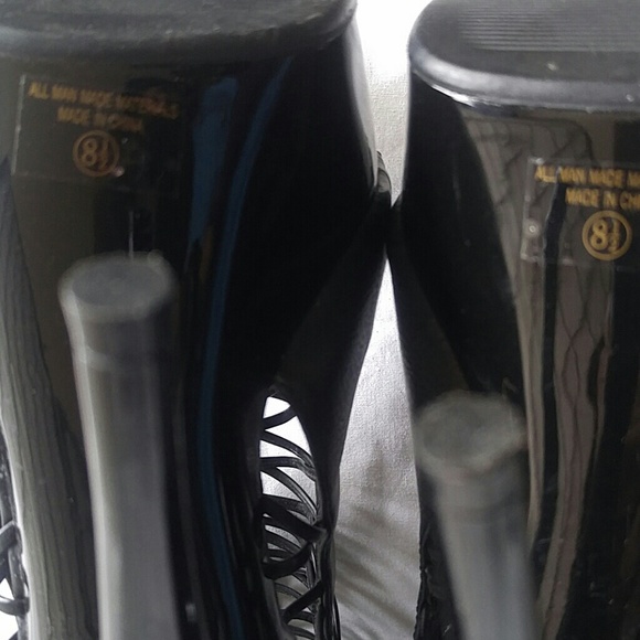 Shoes - Picture 8 of 8